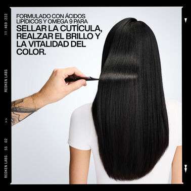 ACEITE ULTRA LIGERO PARA BRILLO NAKED GLOSS ACIDIC COLOR GLOSS - PROMOCIÓN HAIR CARE REDKEN | L'Oréal Partner Shop